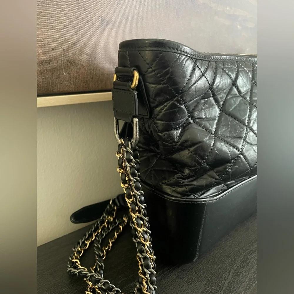 Chanel Gabrielle Hobo Quilted Aged Calfskin in Medium - Picture 6 of 16